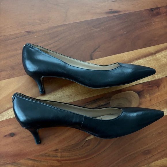 Sam Edelman Black Leather Heels (Size 7) - Picture 4 of 6
